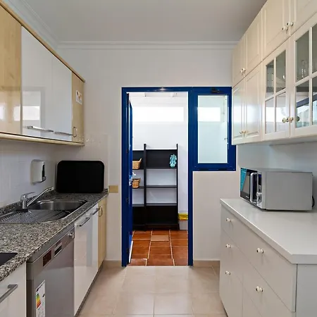 Βίλα 3br - Private Heated Pool - Parking Πλάγια Μπλάνκα