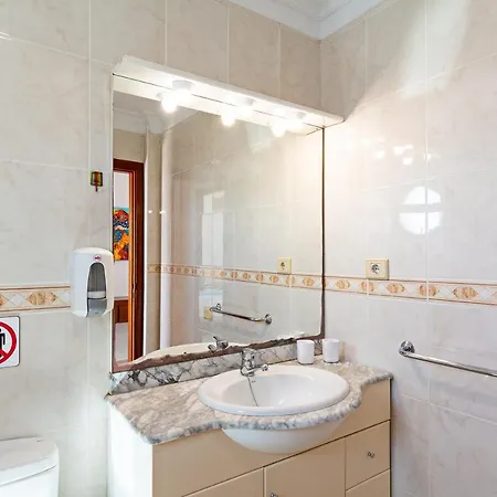 Villa 3br - Private Heated Pool - Parking *